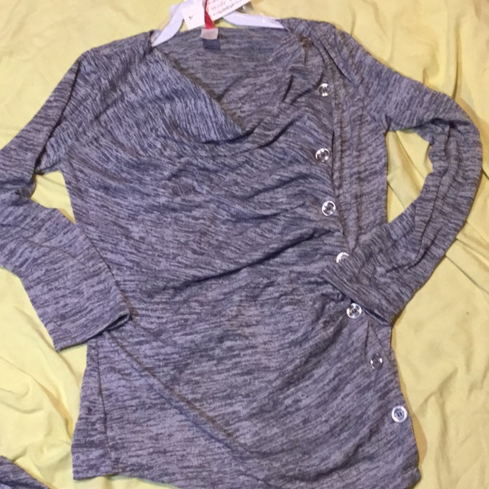 2X Charcoal Button Side Top